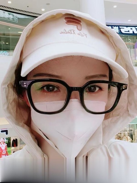 山东青岛市区大奶熟女-1.jpg